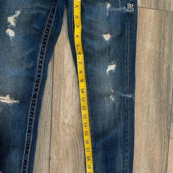 Miss Me Skinny Jeans - Picture 3 of 6
